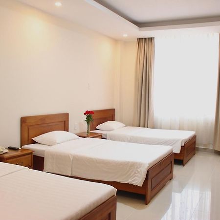 Tan Son Nhat 2 Hotel Хошимін Екстер'єр фото