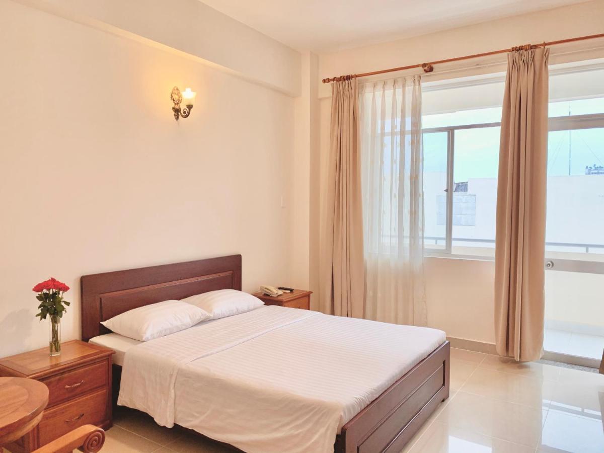 Tan Son Nhat 2 Hotel Хошимін Екстер'єр фото