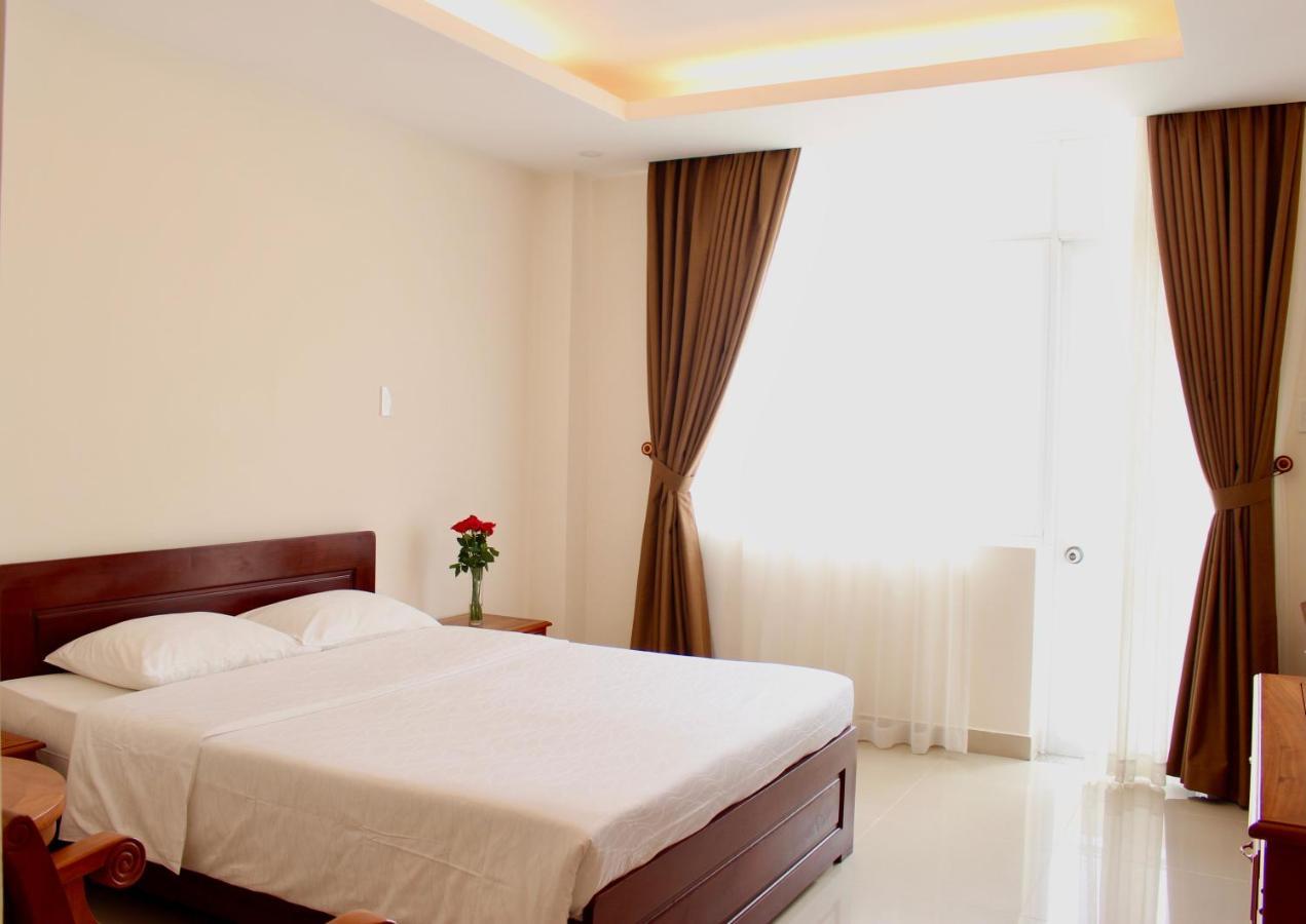 Tan Son Nhat 2 Hotel Хошимін Екстер'єр фото