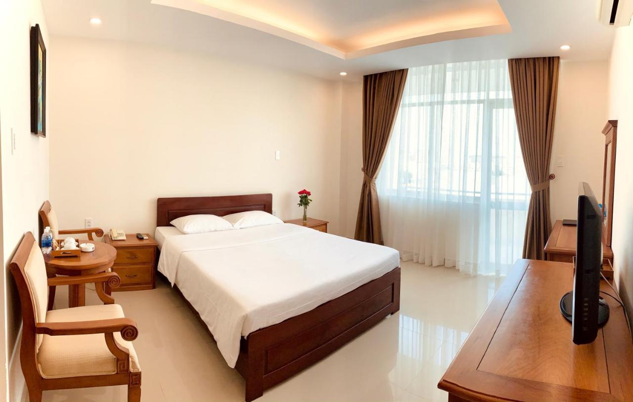 Tan Son Nhat 2 Hotel Хошимін Екстер'єр фото
