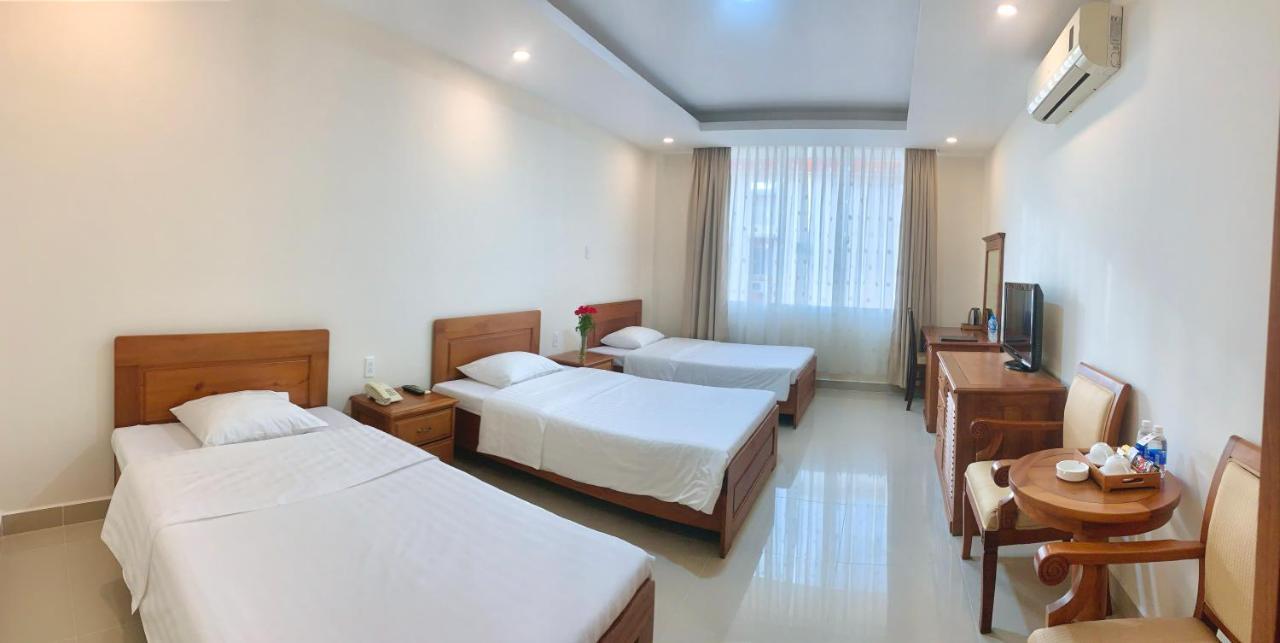 Tan Son Nhat 2 Hotel Хошимін Екстер'єр фото