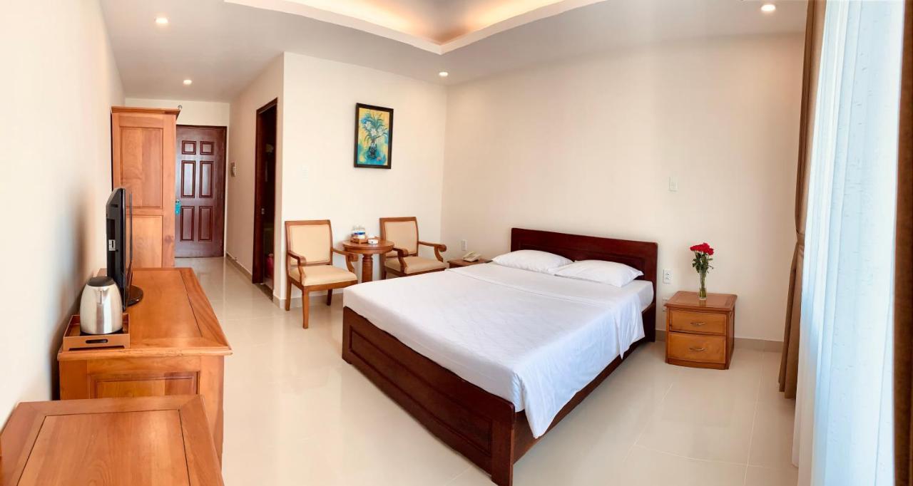 Tan Son Nhat 2 Hotel Хошимін Екстер'єр фото